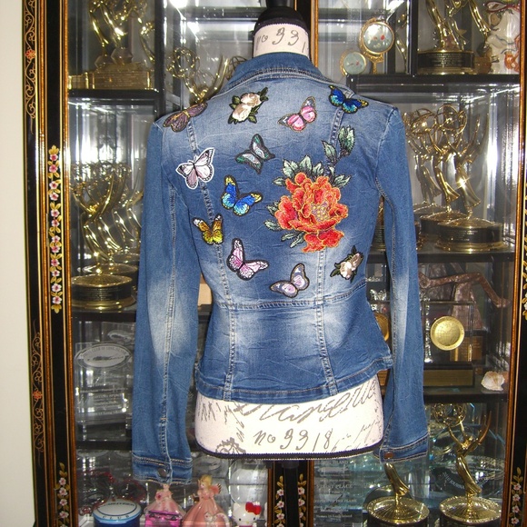 INC International Concepts Jackets & Blazers - INC INTERNATIONAL CONCEPTS FLOWER BUTTERFLY APPLIQUE DENIM MOTO JACKET XS